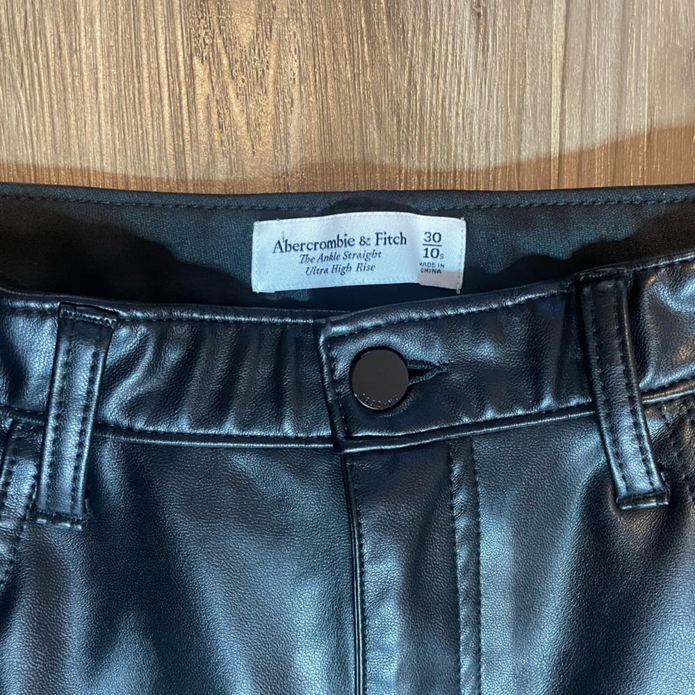 Curve Love Abercrombie Leather Pants - Picture 2 of 4